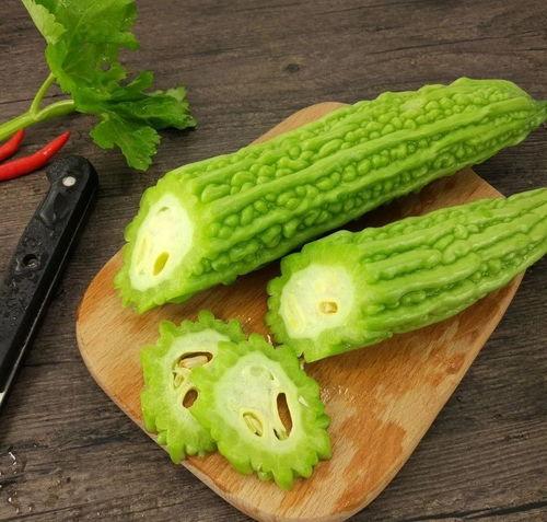 吃瓜脱皮不招黑,轻松摆脱是非纠缠